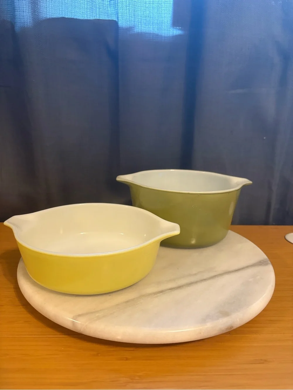 Vintage Pyrex set Green and yellow 471 & 473